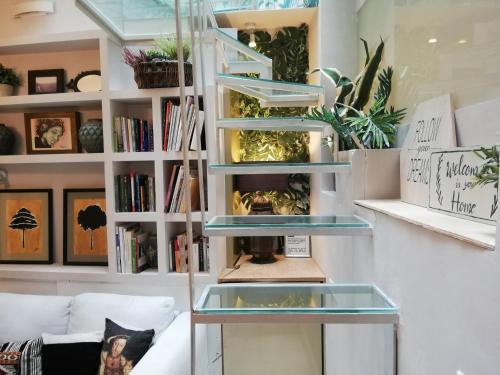 Duplex and terrace overlooking Giralda, Sevilla (Foto 8)