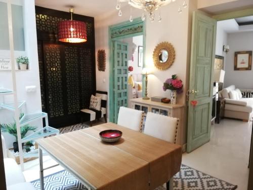 Duplex and terrace overlooking Giralda, Sevilla (Foto 9)