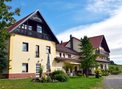 Ferienhotel Wolfsmühle - Hotel - Rodishain