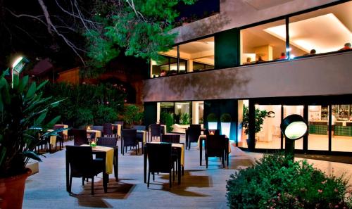 入口, Hotel Europa Beach Village in 吉利安諾瓦