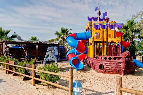 Hotel Europa Beach Village - image 7