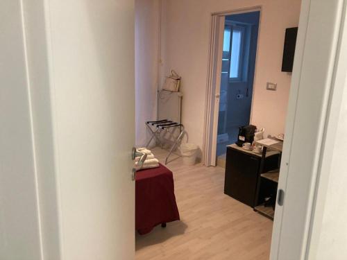 Gatto Bianco Picone 19 in Бари