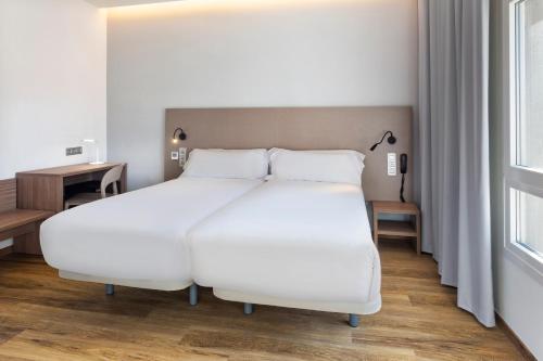 Hotel Urbis Centre - image 10