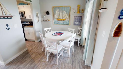 The Shipyard condo - image 7