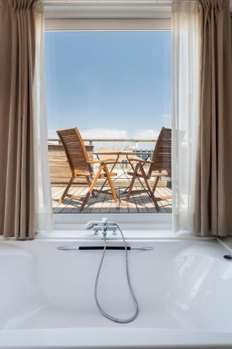 อ่างแช่น้ำร้อน, บีแอนด์บี โฮเทล ตาร์ราโกนา เซนโตร อูร์บิส (B&B Hotel Tarragona Centro Urbis) in ตาร์ราโกนา