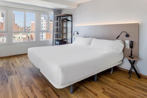 Hotel Urbis Centre - image 6