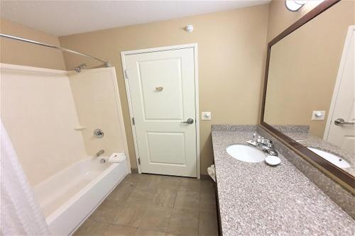 AmeriVu Inn and Suites - Chisago City 