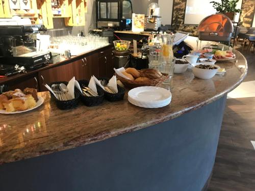 餐飲選擇, Pokoje Hotelowe LUPUS in 戈烏達普