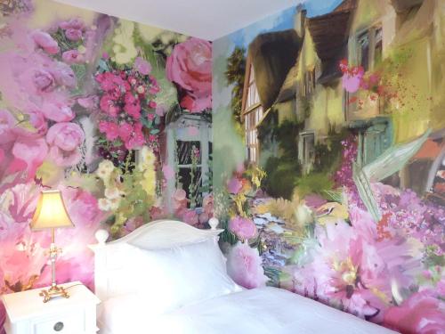 The Little Britain Inn Themed Hotel One of a Kind In Europe 5.0km von Am Ginsterhahn entfernt