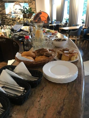 餐廳, Pokoje Hotelowe LUPUS in 戈烏達普