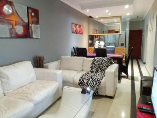 Sancta Maria 10 - Ultimate in luxury & majestic sea views includes private entertainment deck - Free wifi