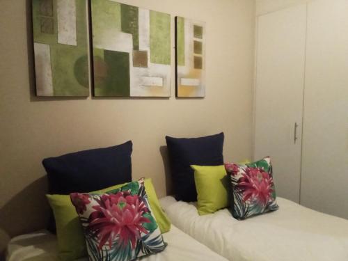 Sancta Maria 10 - Ultimate in luxury & majestic sea views includes private entertainment deck - Free wifi