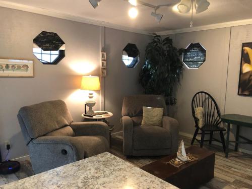 Pirate Cove Cottages - image 11