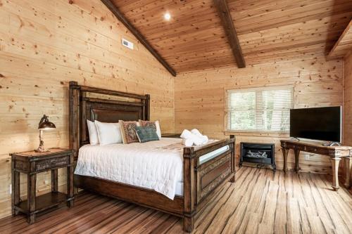 Cool Stream Lodge cabin - image 7