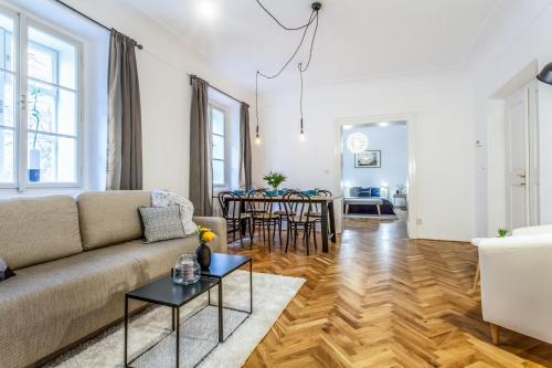 Old Town 2 BDR apartment, free coffee, Прага (фото 5)