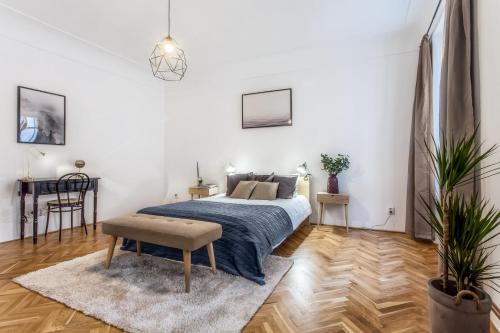 Old Town 2 BDR apartment, free coffee, Прага (фото 3)
