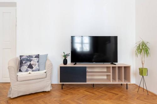 Old Town 2 BDR apartment, free coffee, Прага (фото 8)