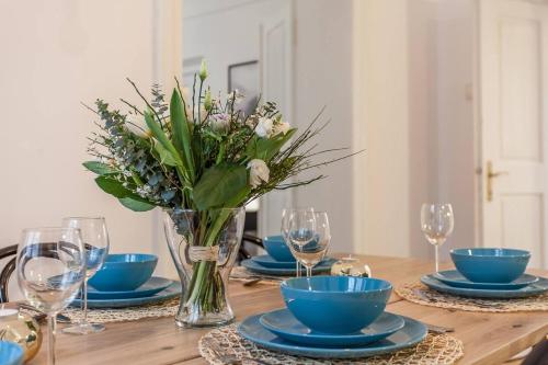 Old Town 2 BDR apartment, free coffee, Прага (фото 9)