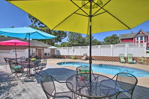 Turtle Rock - Ironton Cabin with Furnished Patio!