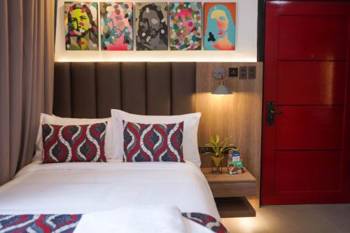 Double Room image 4