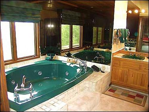 35 Alpine Ln - image 3