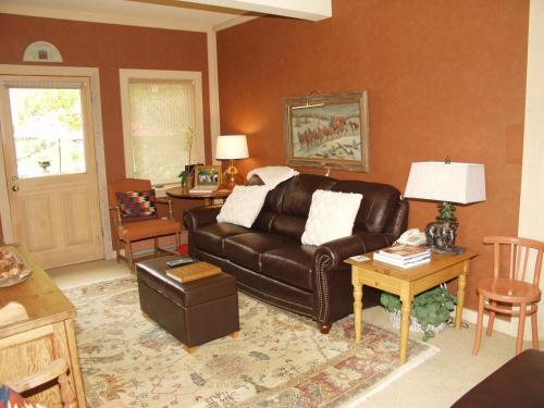 327 Deer Ridge Ln - image 5
