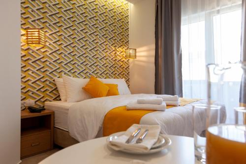 STAY INN - main image