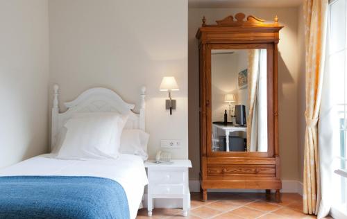 Hotel MR Les Rotes - image 4