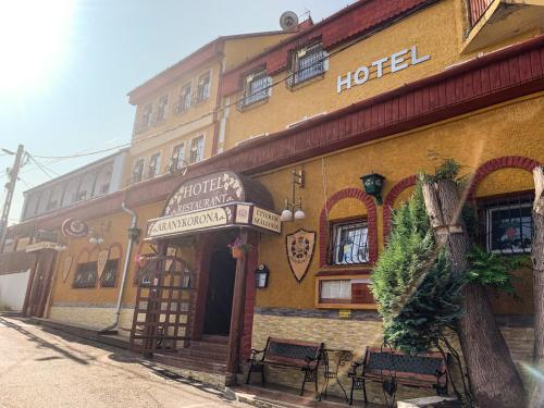 Aranykorona Hotel-Étterem & Sétáló Pince