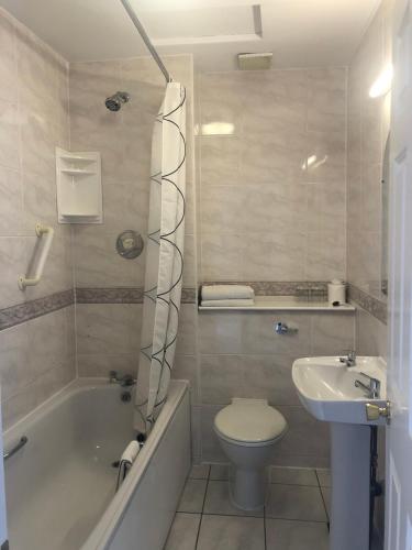 Harveys Guest House - image 10