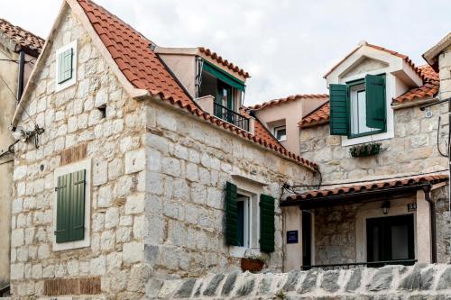 Split Inn Apartments