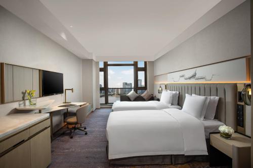 269486332 Crowne Plaza Fuzhou South by IHG