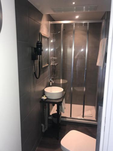 Hotel de Paris Montmartre - image 10