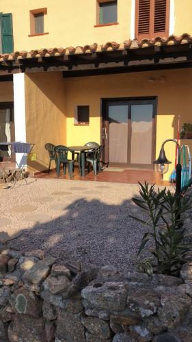 Monolocale Arianna con giardino privato e piscina