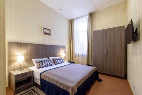 Decart Hotel - image 11