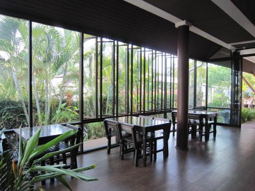 クラビ Krabi Cozy Place Hotel 3つ星 ホテル 外観