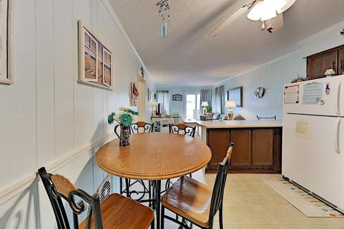 A Place at the Beach IV Oceanfront Condo with Pool condo - image 3