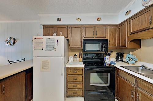 A Place at the Beach IV Oceanfront Condo with Pool condo - image 7