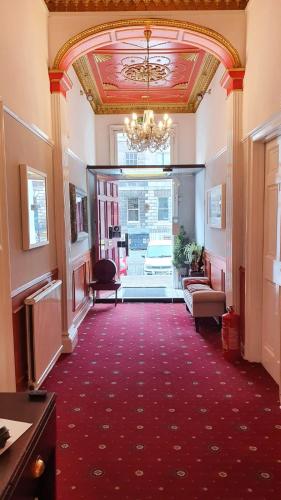 Atlas House - image 10