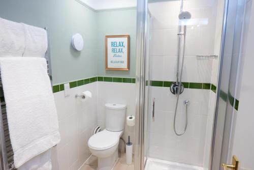 Embankment Hotel - image 4