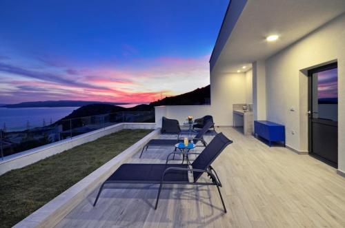 Villa image 2