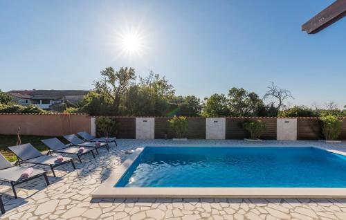 Holiday Home image 8