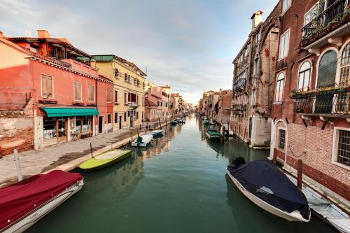 Cannaregio Suite with Garden by Wonderful Italy, Venice (photo 3)