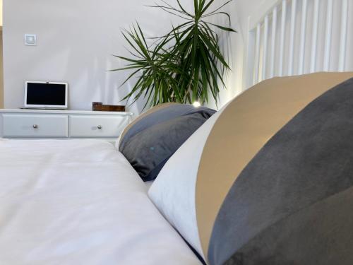 Duo 2 Debniki Modern Apartment near Old Town Fast Wi-Fi Self Check-in, Cracovie (photo 2)
