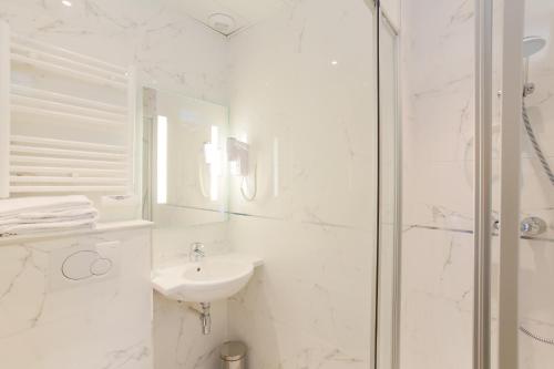 Hotel Bellevue Saint-Lazare – Paris, TX