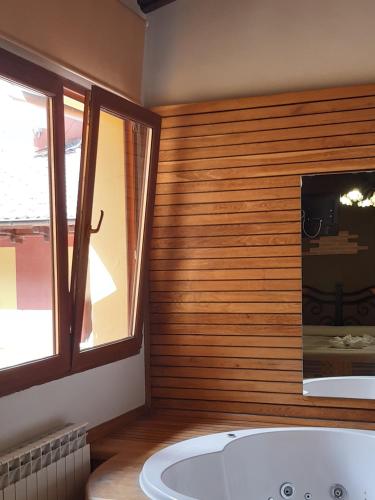 bubbelbad, Apartamentos Aguasaliu in Ponga