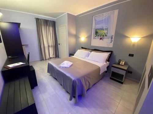 2 twin beds