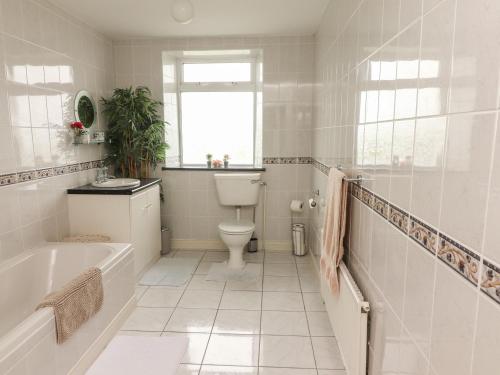 Sea View Lodge - image 11