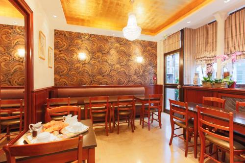 Hotel Bellevue Saint-Lazare 5