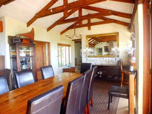 Comoditats, A Whale of a View Bed & Breakfast in Plettenberg Bay